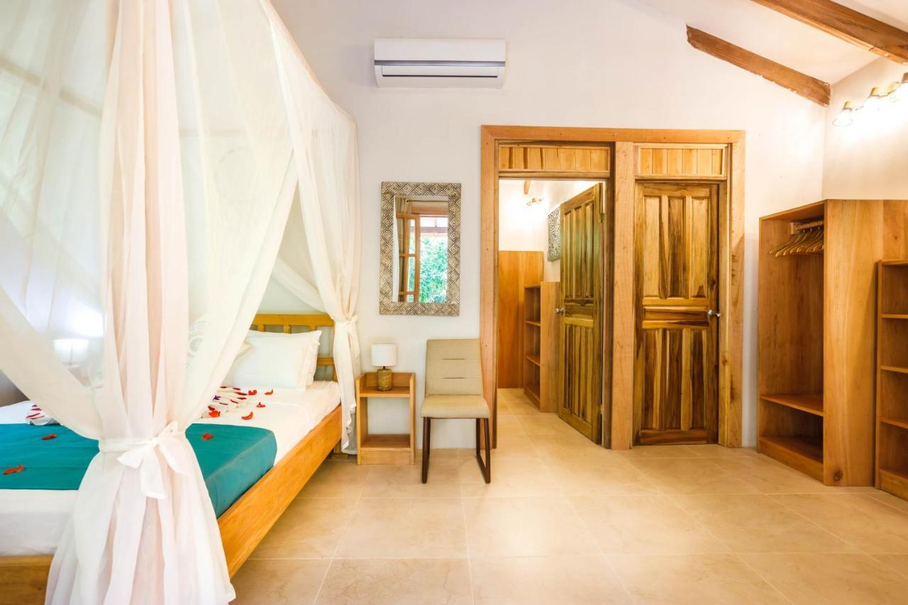 Hotel Casa Merlin Puerto Viejo de Talamanca Экстерьер фото