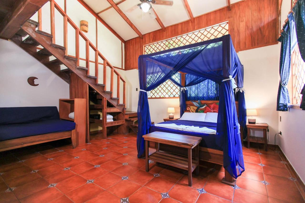 Hotel Casa Merlin Puerto Viejo de Talamanca Экстерьер фото
